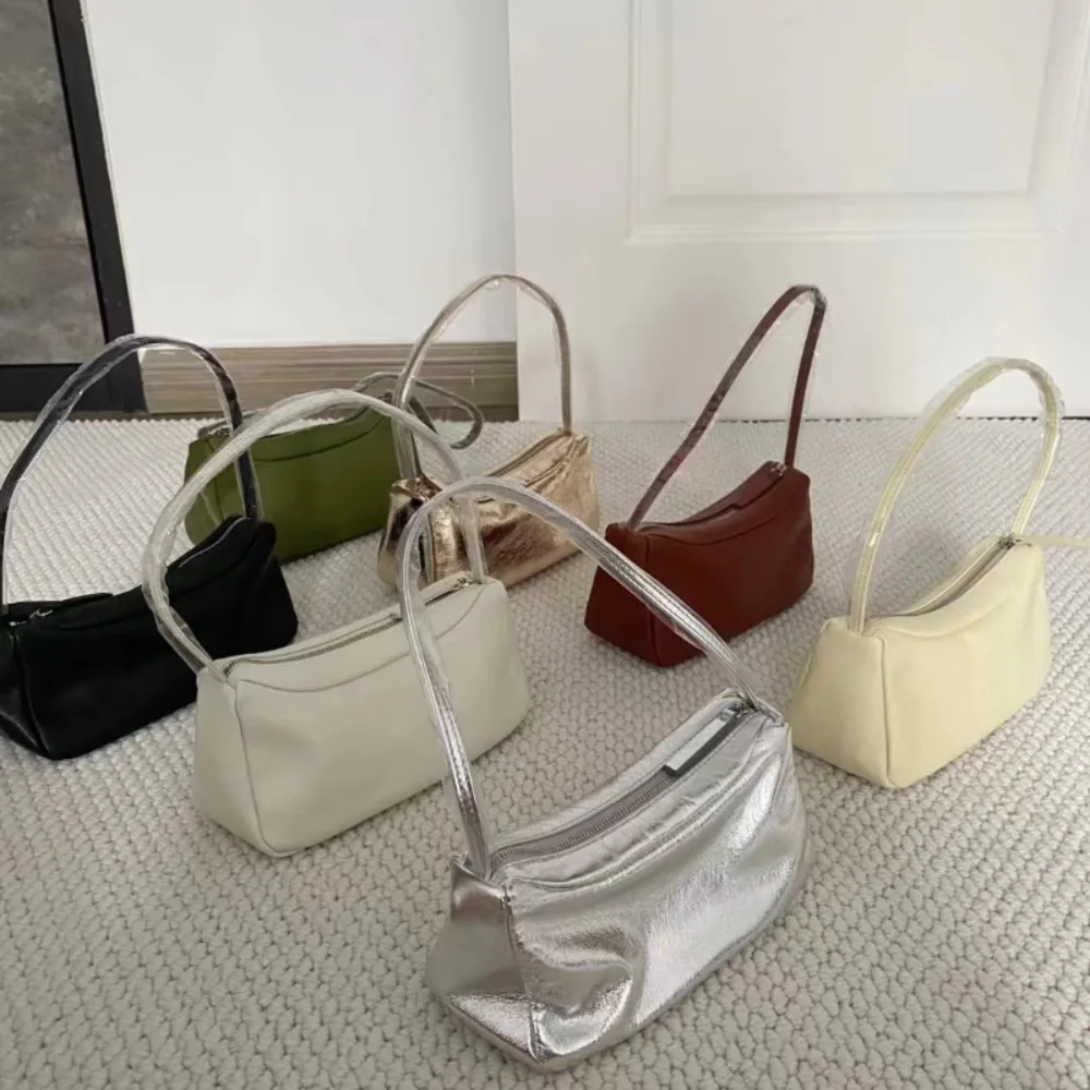 

Simple Casual Stereoscopic Daily All-match Wristlets Korea Minority Small Square Commuter Shoulder Bags Female Solid Underarm