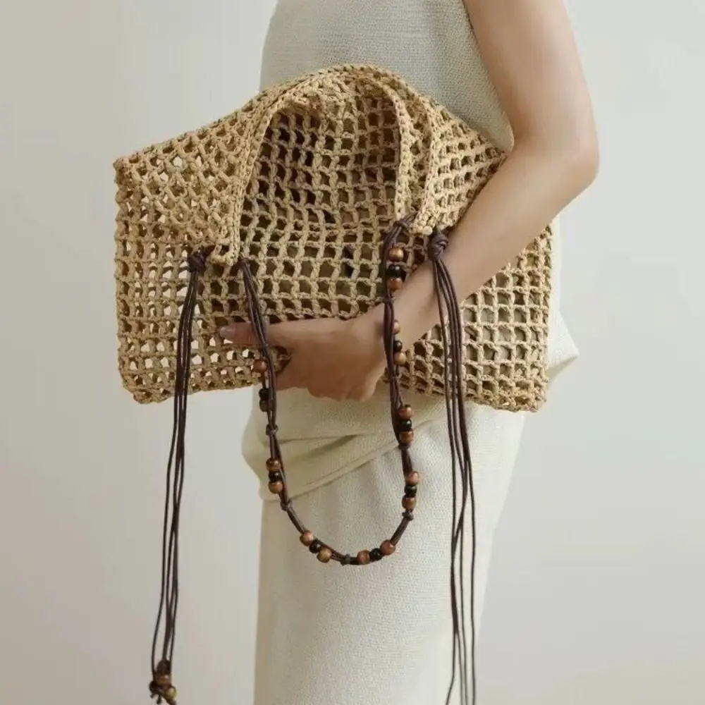 

Leisure Large Capacity Lafite Straw Bag Drawstring Handmade Weave Tote Bag Simple Wood Beaded Grass Woven Bag Girls