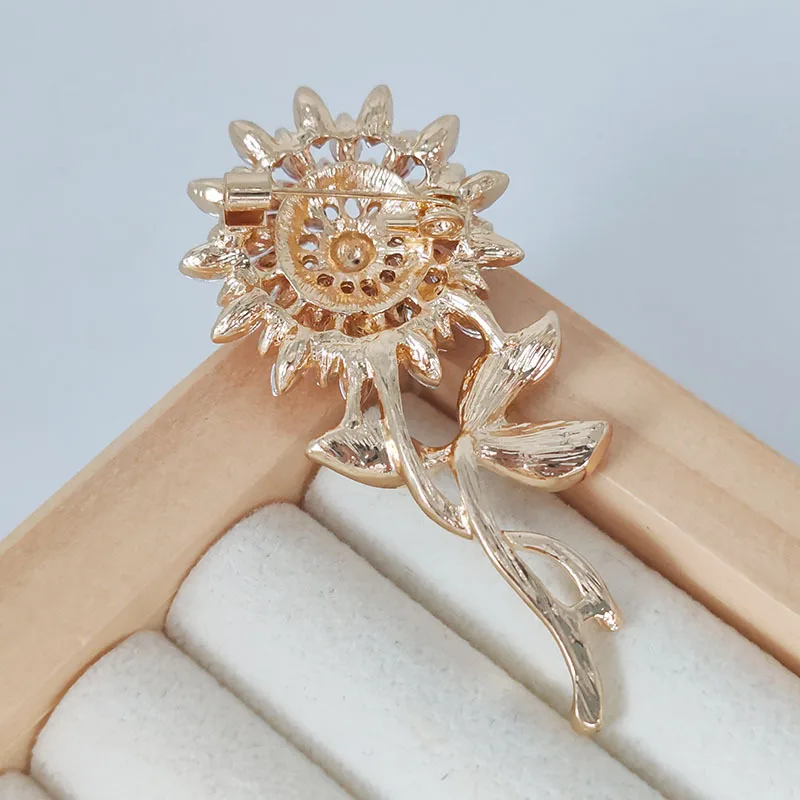 2Pcs/lot 3*6cm Fashionable sunflower brooch pin exquisite three-dimensional sunflower buckle pin clothing suit accessorie X056