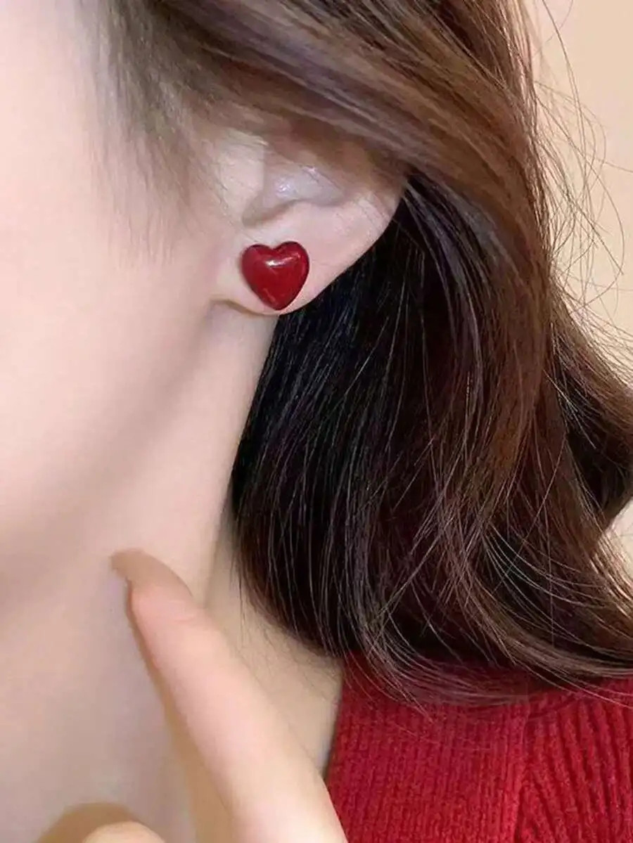 

Heart Shaped Stud Earrings For Women Red Champagne Pink Minimalist Fashion Jewelry