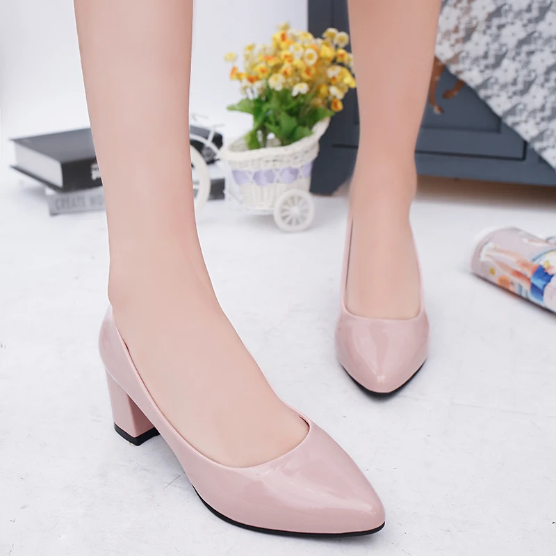 Female Shoes on Sale 2023 Summer New Women\'s Pumps Comfortable Shallow Office Ladies Shoes Sexy Pointed Toe Chunky Heels Shoes