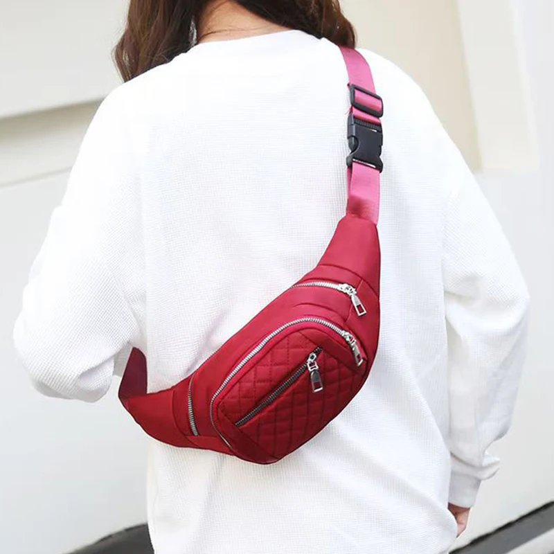 Bolsas retangulares de estilo neutro para homens e mulheres. Adequado para estudantes carregam como bolsa crossbody ao sair ou compras.