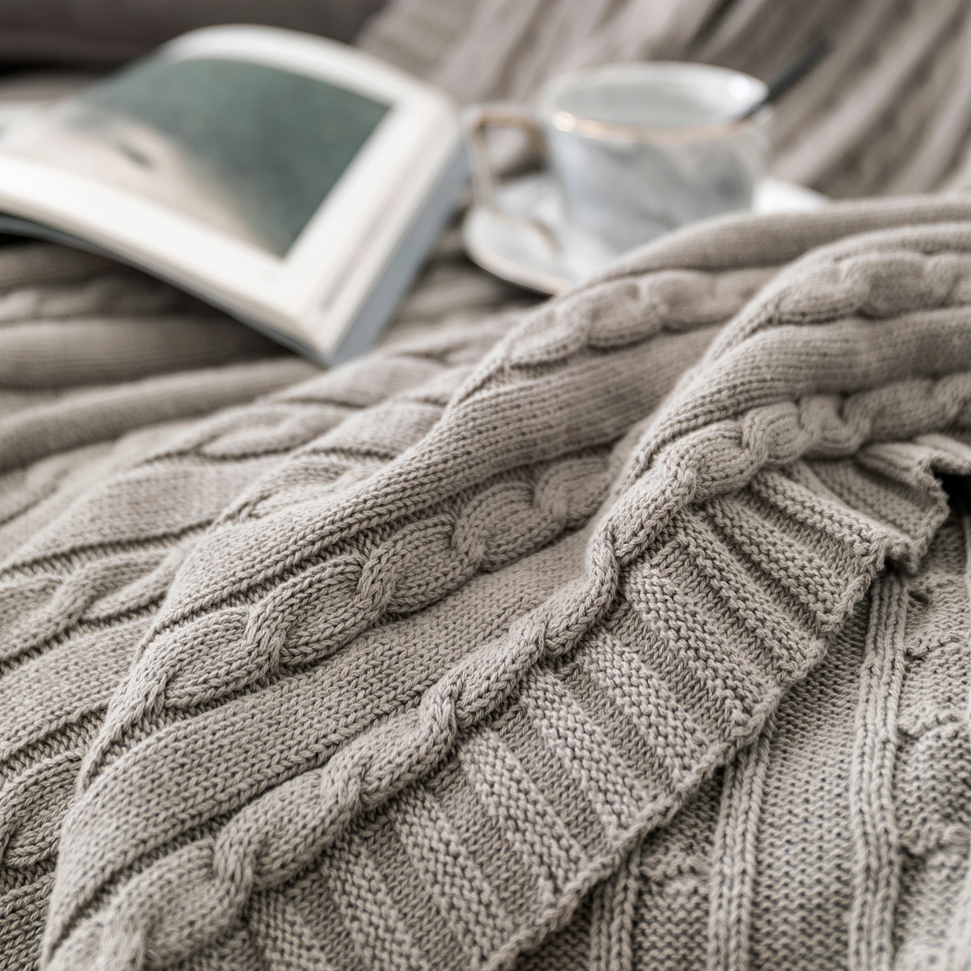 Battilo Cotton Knitted Throw Blanket Soft Cozy Cable Knit Sofa Throws Large Heavyweight Decorative Blanket for Twin Queen Bed