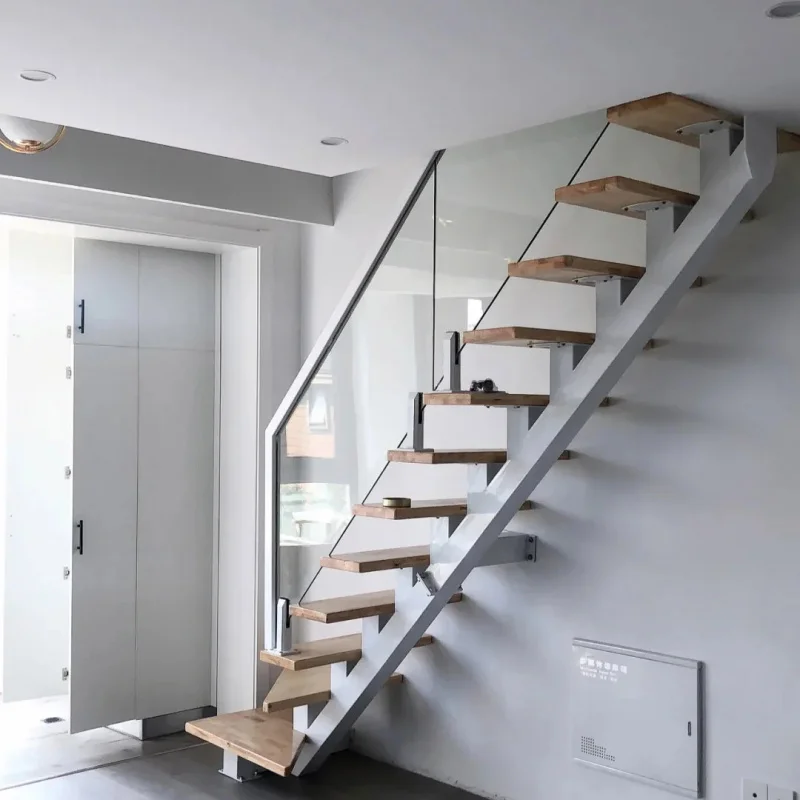 custom.Modern Iron Straight Staircase Single Central Beam with Tempered Glass Railing Indoor Floating Stair System Prefab