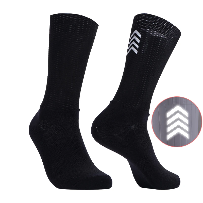 

Новые компрессионные велосипедные носки Pro Aero 2026 с отражающими элементами, противоскользящие, с силиконовыми вставками, летние, для мужчин и женщин, для велоспорта, бега, черные.