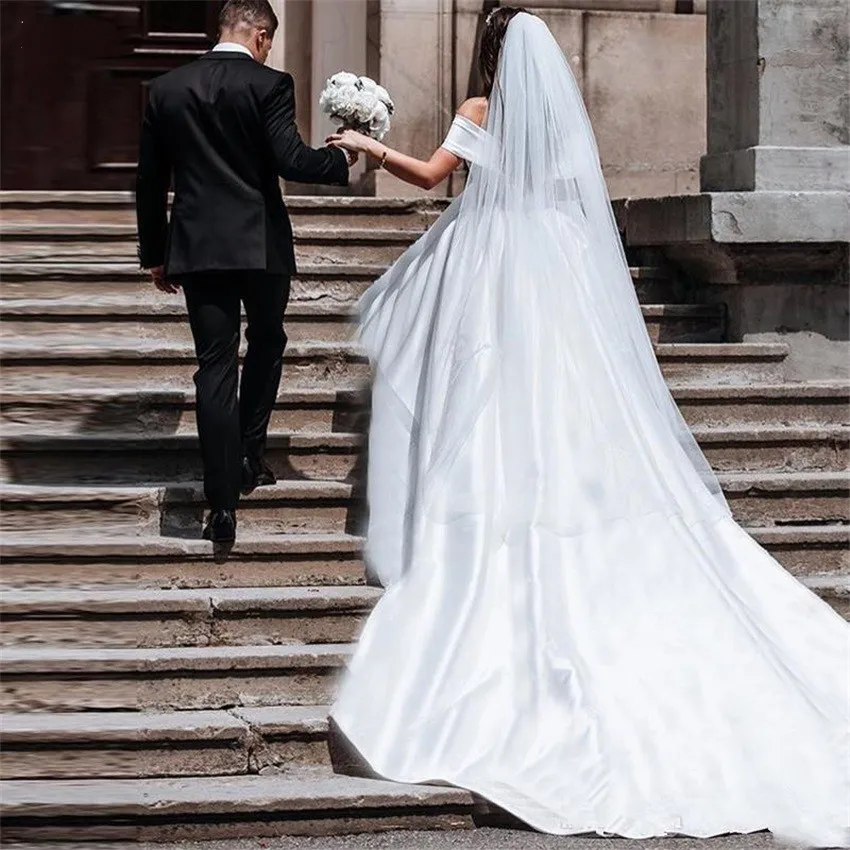 Vestidos de casamento fora do ombro para mulheres, Vestido de baile vintage, Vestidos brancos marfim, Simples