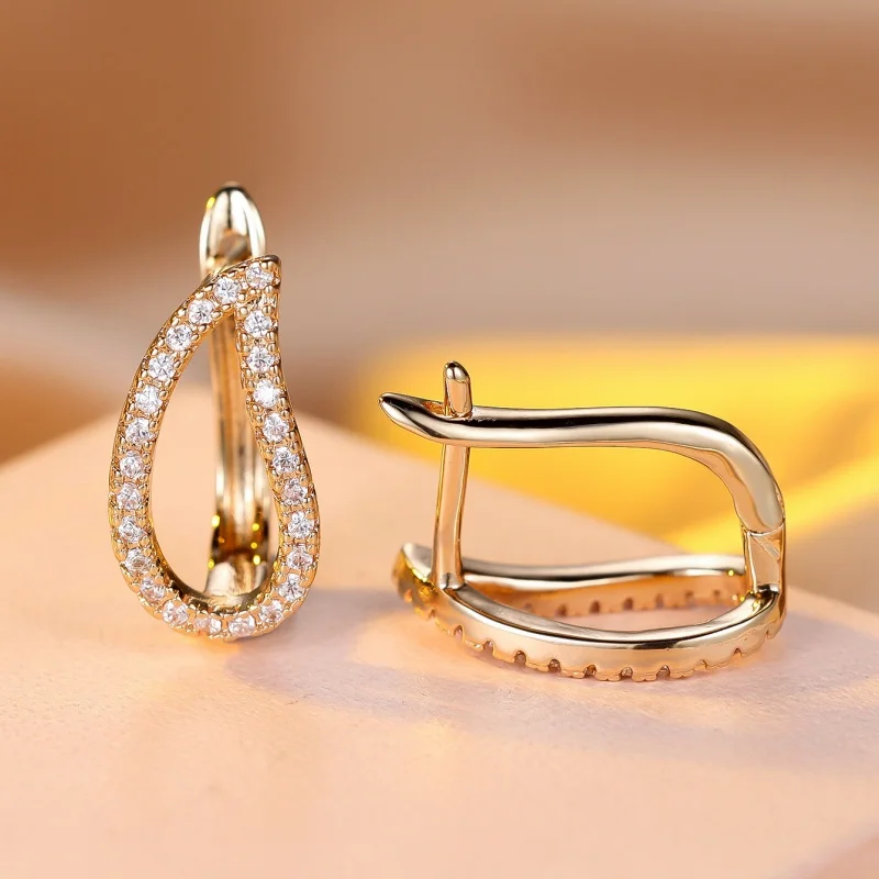 European and American Fashion Round White Mess Geometric Simple Arrow Design Ear Buckle Women's High-end Versatile Accessories