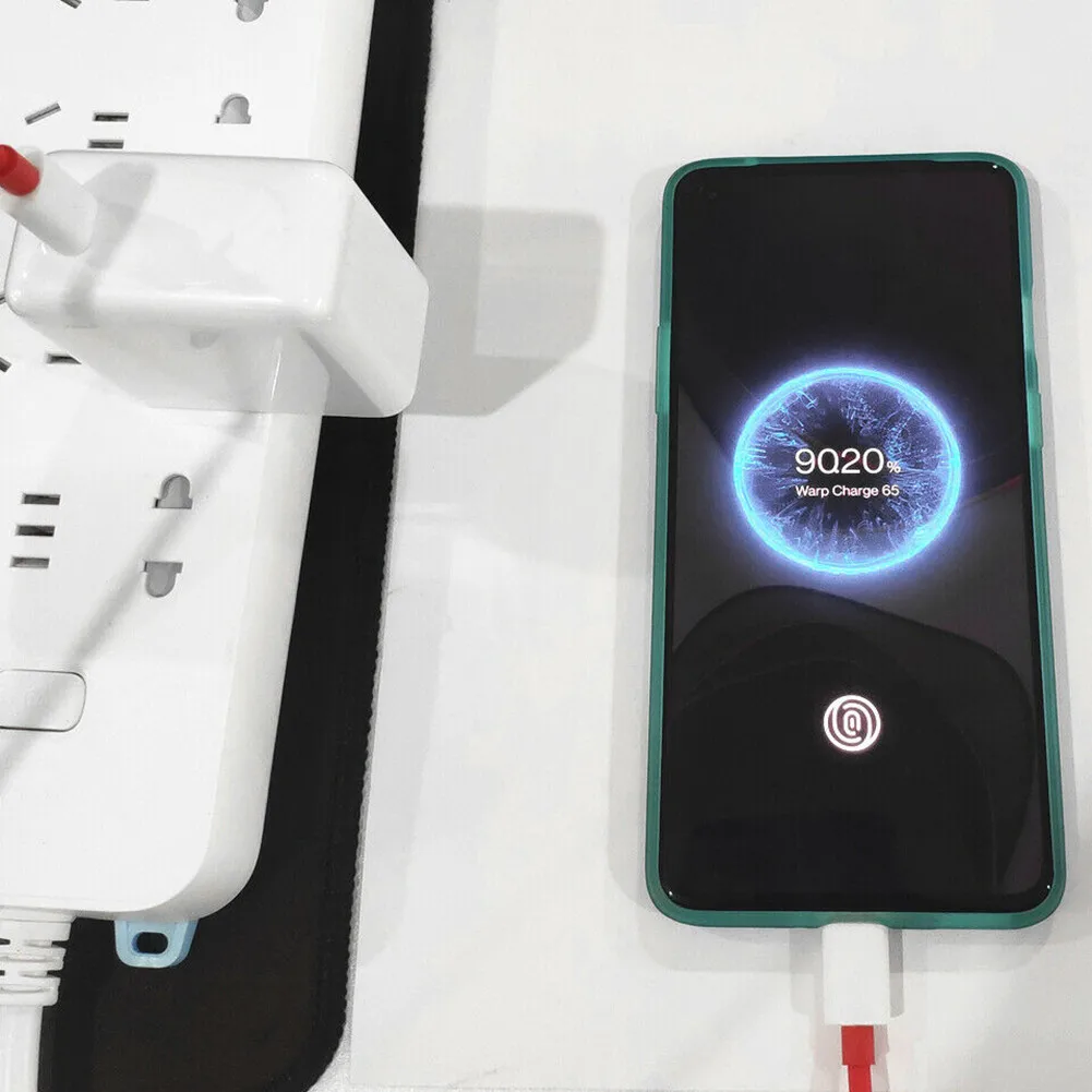 1 قطعة الولايات المتحدة/الاتحاد الأوروبي التوصيل الاعوجاج شاحن 65 واط سريع تهمة نوع C ل One Plus 9 برو 8t 8t + الأبيض الصلبة عالية الجودة شاحن الطاقة