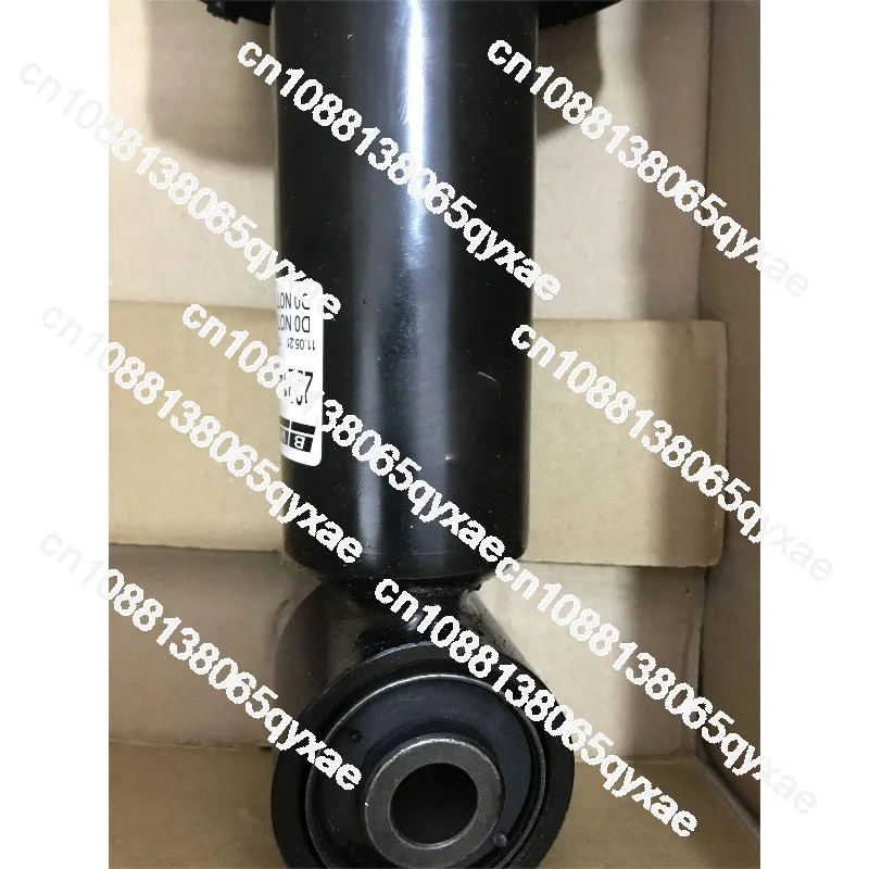 one Land Rover Rear Shock Absorber (Non Inductive) for Discovery 3  05-13 Range  Sport LR038096 LR016419 RPD501090