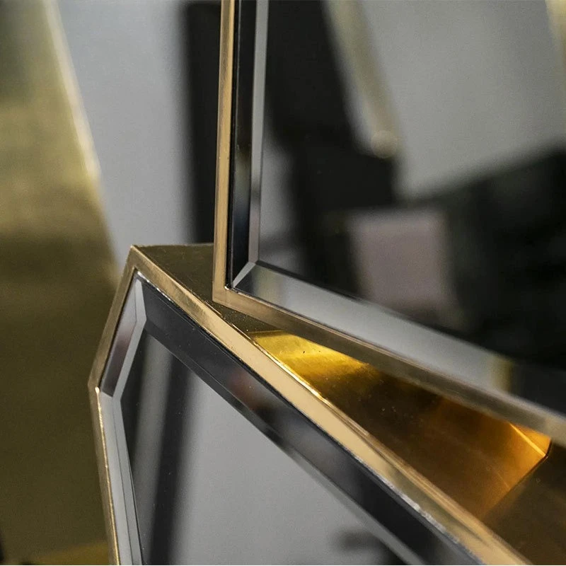 Square high definition bathroom mirror