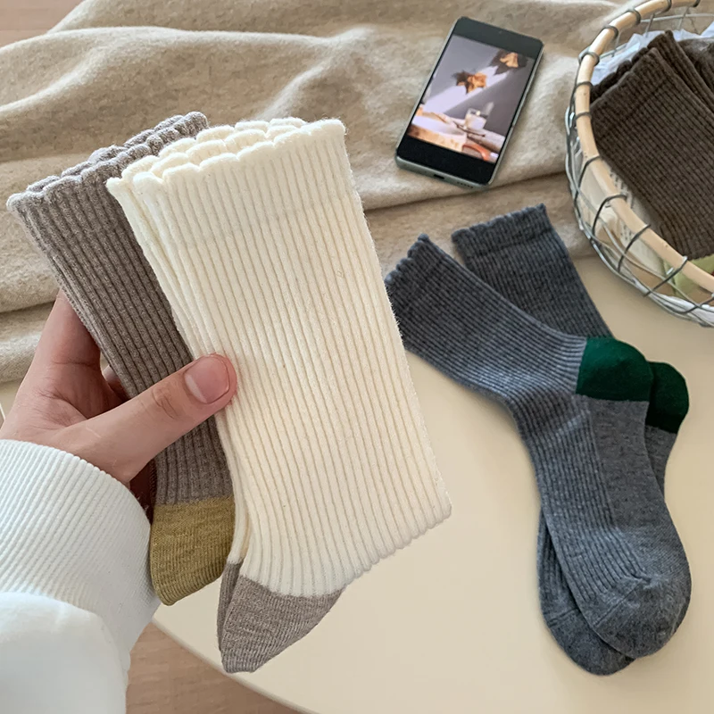 Meias retrô para mulheres, nova moda, cores mistas, casuais, longas, meninas, com babados, doce, simples, estilo coreano, meias grossas ao ar livre