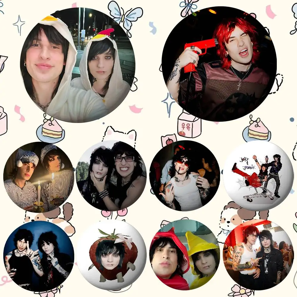 

Johnnie Guilbert & Jake Webber For Clothes Anime Enamel Pin Cute Things Cartoon Cosplay Badges On Backpack Brooch Art Gifts