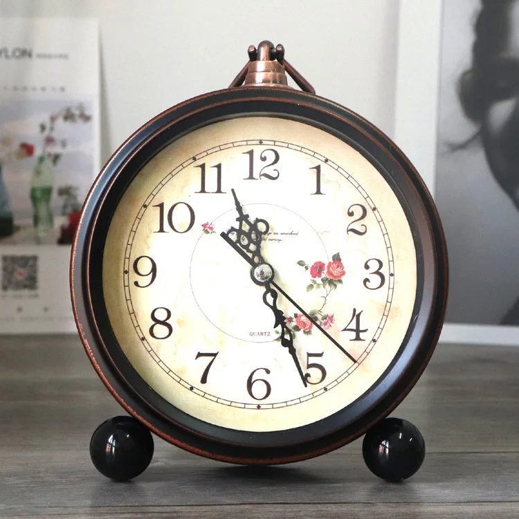 Retro European-style country-themed creative alarm clock, silent student alarm clock, simple bedside small alarm clock