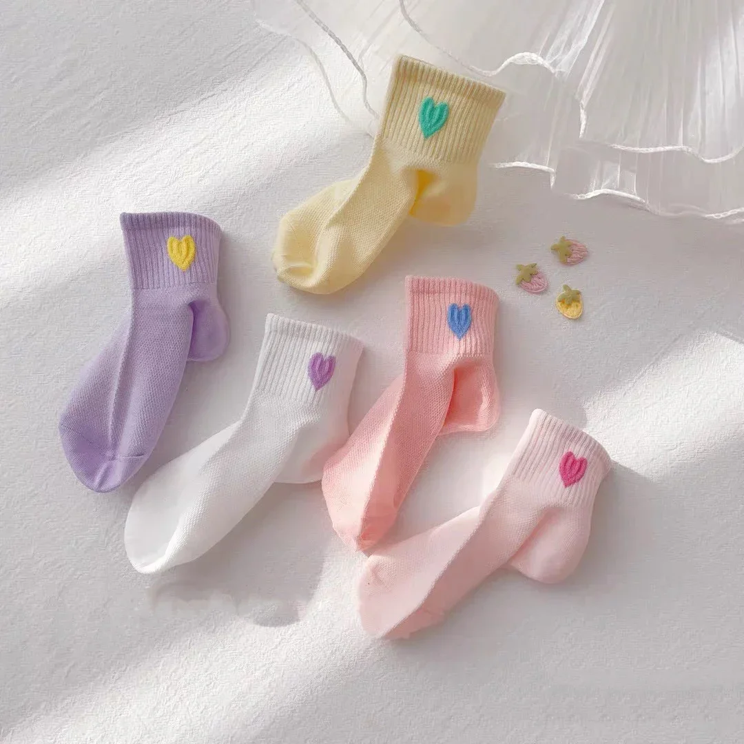 5 أزواج من الجوارب القطنية لمنتصف الساق للفتيات تصميم شبكي ملون عادي بألوان الحلوى أنماط قلب لطيفة جوارب مريحة للفتيات #5