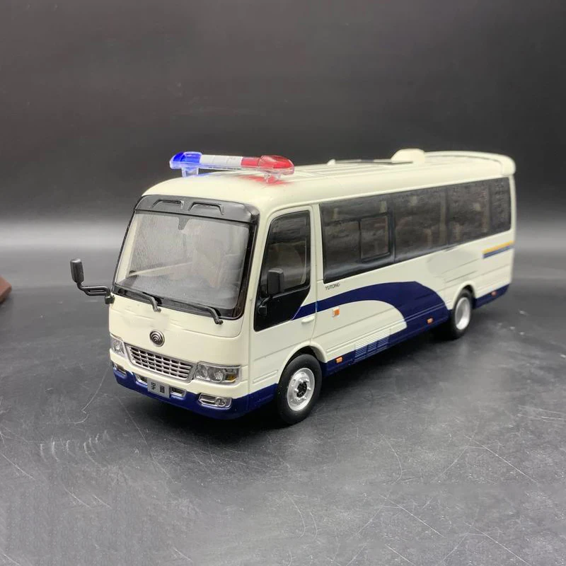 

Diecast 1:32 Scale Yutong T7 Alloy Fire Engine Ambulance Business Bus Model Collection Decorated Gift Souvenirs Decoration