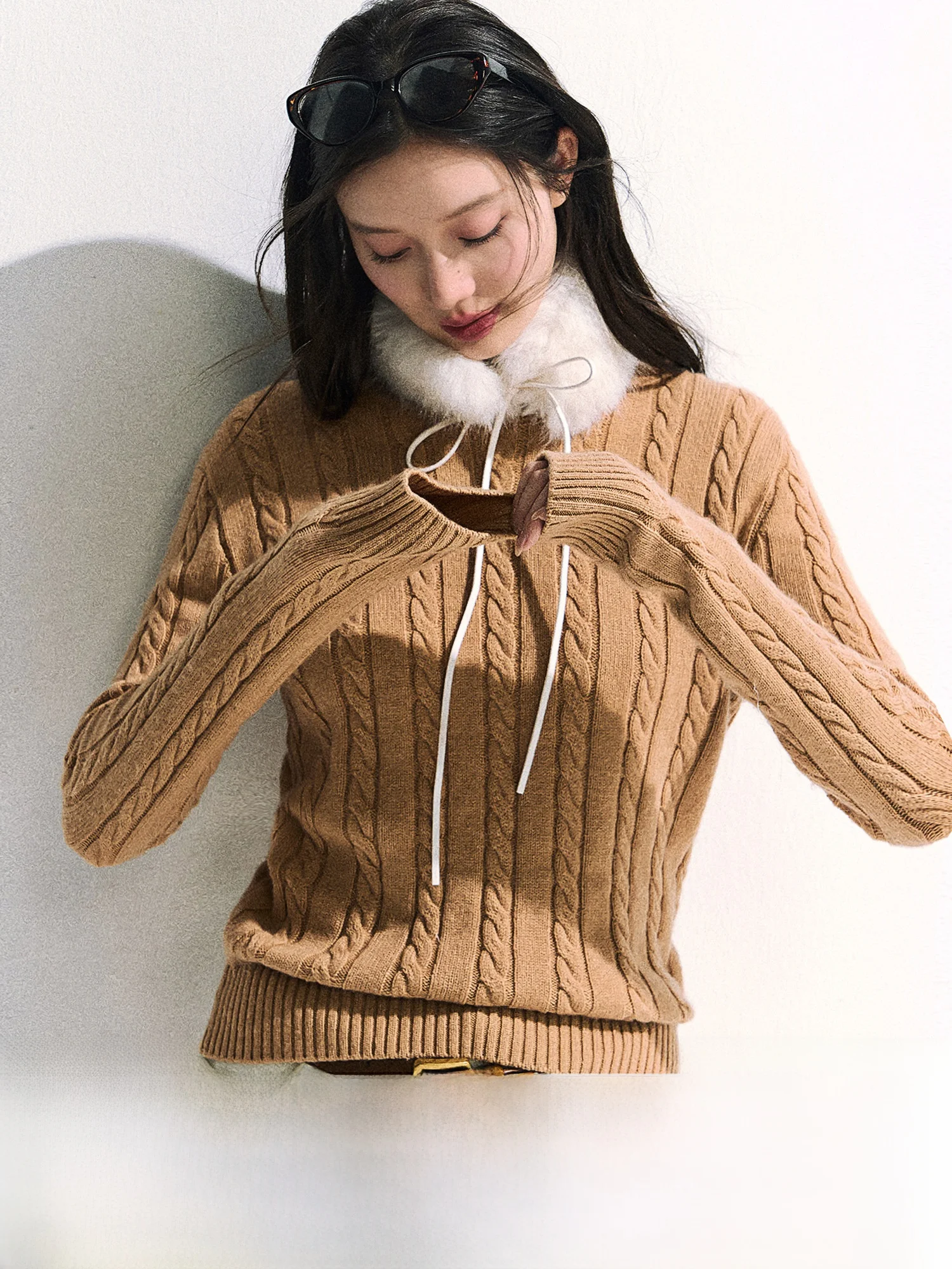 

Women's Long Sve V-Ne Woolen Twist Knitwear Casual Slim Fit Korean Sle Daily Wear Comfortable Medium Softn Sweater