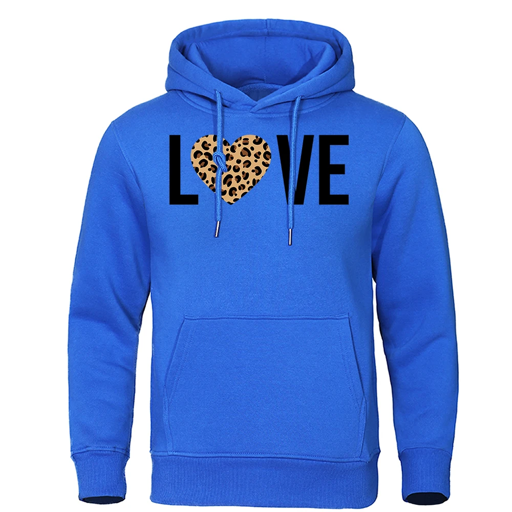 

Letters" Love" With The Leopard Print Heart Hoodies Men Novelty Street Sweatshirt Soft Graphic Tops Vintage Loose Hoodie Men'S