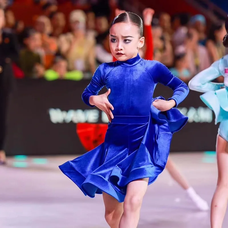 Abito da ballo latino personalizzato Regola uniforme da competizione Set uniforme Temperamento Blu Campione figlia/bambino Stesso stile
