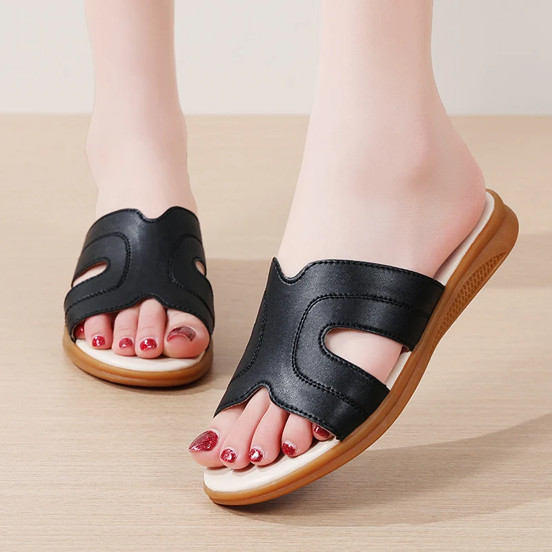 New Summer Slippers Women Flat Luxury Outdoor Non Slip Beach Flip Flops Female Sandals Brand Design Fashion Leather Slides Shoes