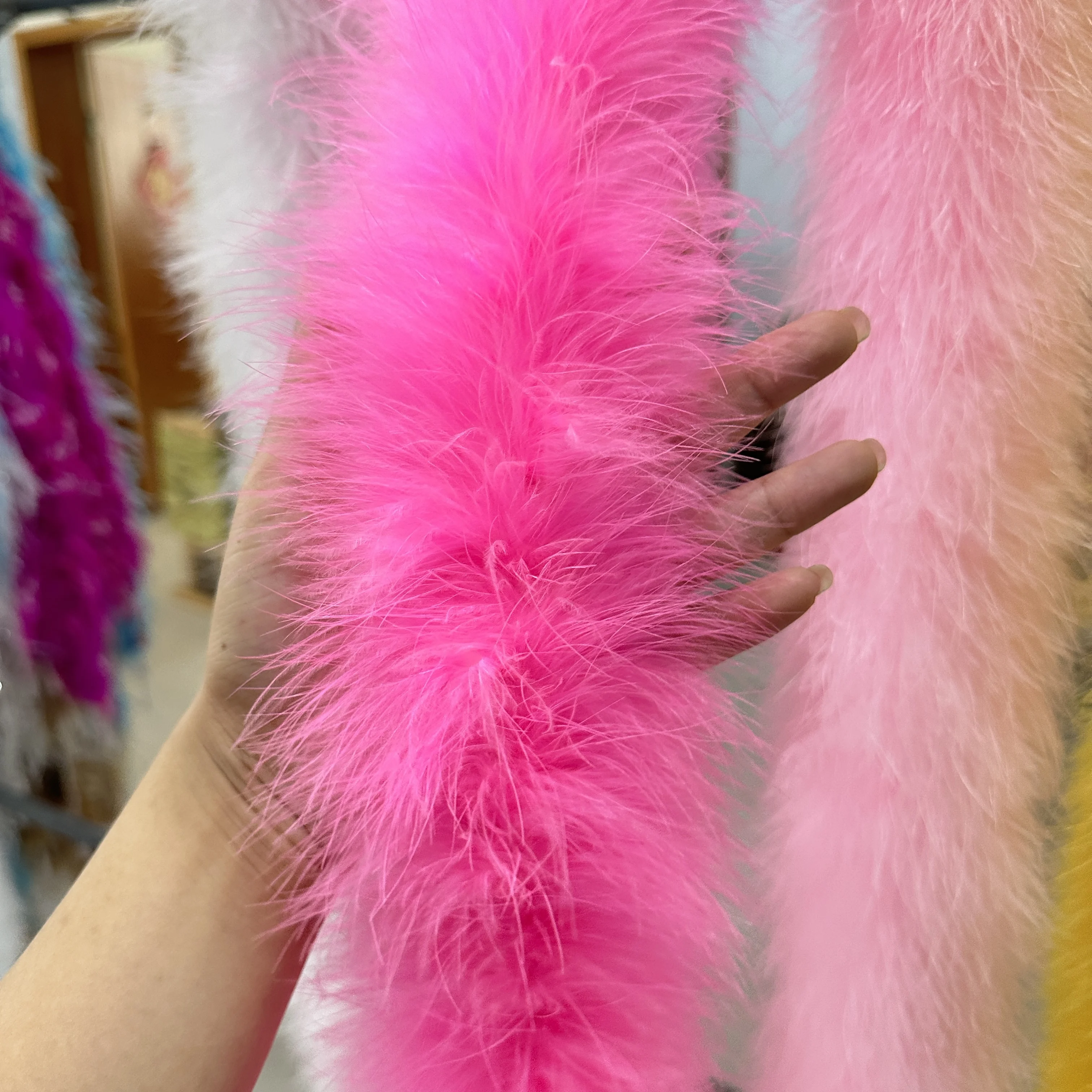 80 buah marabou bulu boa pink tua