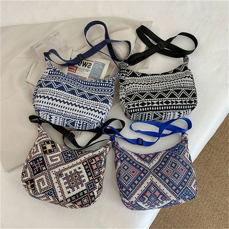 

Female Shoulder Messenger Bag Trend Bag Simple Zipper Handbags Ethnic Style Canvas Shoulder Bag Small Tote 2023 Woven Beach Bag