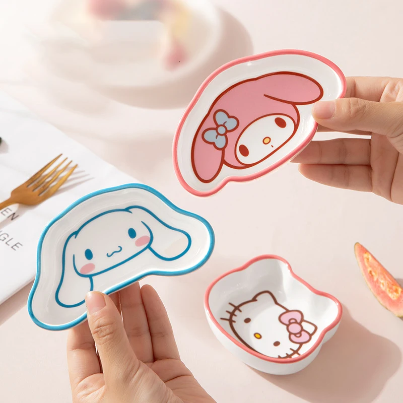 

Kawaii Anime Sanrio Hello Kitty Home Dip Dish Kulomi Cinnamoroll Cute Creative Ceramic Girl Heart Seasoning Dish Toys for Gifts