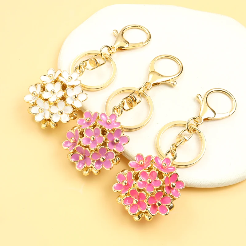 Romantic Hydrangea Enamel Keychain Lovely 3D Flower Ball Alloy Drip Oil Keyring Girls Lady Fashion Bag Key Pendant Jewelry Gifts