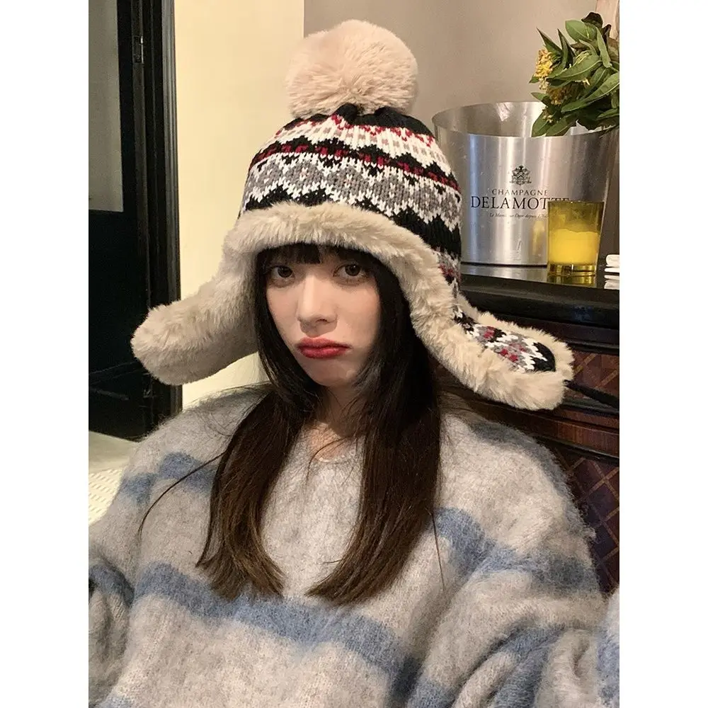 Winter Women Warm Knitted Bomber Hat with Earflap Brand Cute Pom Fuzzy Peruvian Hat Ear-flapped Women Fashion Retro Lei Feng Hat