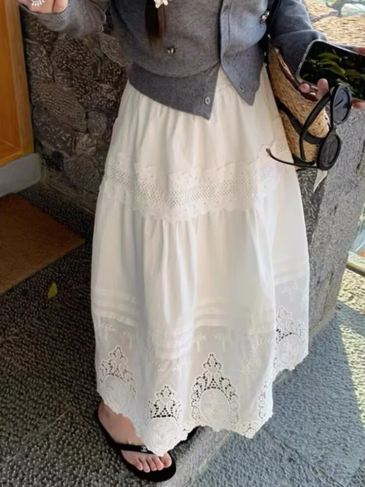 กระโปรงแฟชั่นใหม่สไตล์หวานสำหรับฤดูใบไม้ร่วง ผู้หญิง กระโปรงทรงเอ แต่งผ้าลูกไม้ฉลุลาย ขอบเอวยางยืด สีพื้น เรียบหรู เหมาะสำหรับงานปาร์ตี้