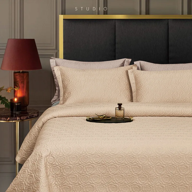 Luxury Pima Cotton Silky Quilt Bedspread Set 3-Piece King Size Summer Cooling Lightweight Comforter Coverlet Elegant Home Decor
