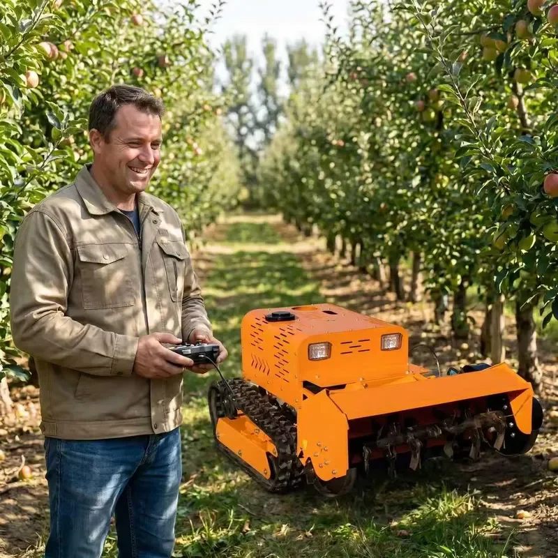 25 Horsepower Two-Cylinder Engine Grass Cutter Tracked Mowing Equipment for Wild Grass Orchard
