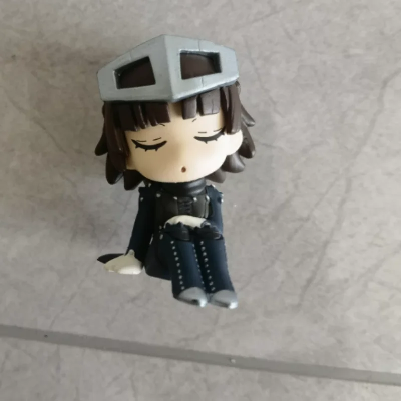 Figurka anime Persona 5, zabawka kolekcjonerska Gashapon, model w pozycji śpiącej, dekoracja domu, ozdoba, prezent dla chłopca i dziewczynki na święta.