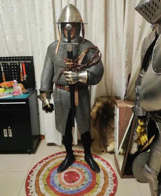 Medieval European Armor Riveted Chainmail Long Sleeve Long Pendulum Chainmail Chainmail Wearable