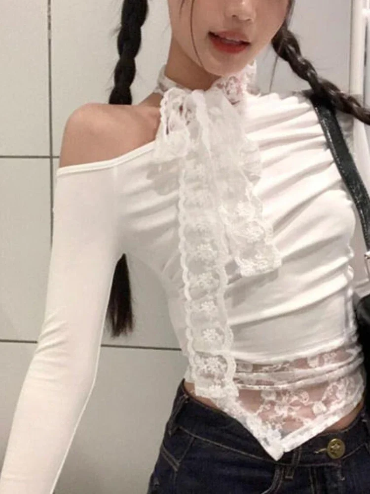 甘いレースパッチワーク女性の Tシャツオフショルダー長袖 Y2k ホワイトトップス新ファッション Tシャツスリムフィットエレガントシックな服