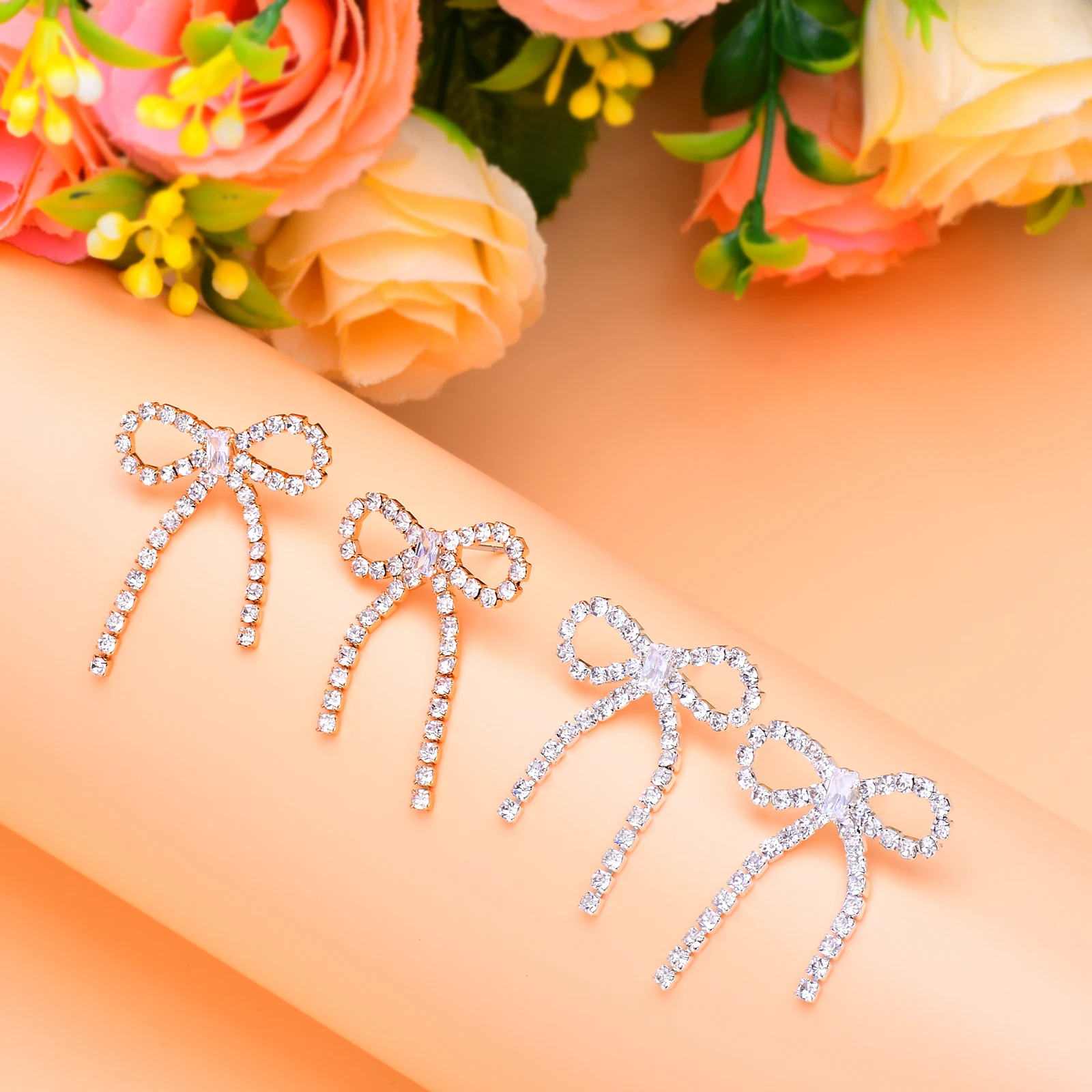 Fashion New Exquisite Fashion Bow Earrings Temperament Hundred with Pendant Diamond Earrings