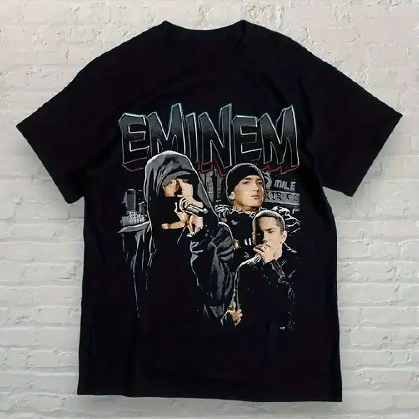 2025-uma-camiseta-preta-de-manga-curta-com-gola-redonda-e-padrao-que-abraca-a-figura-para-homens-com-estampa-de-desempenho-da-banda-iconica