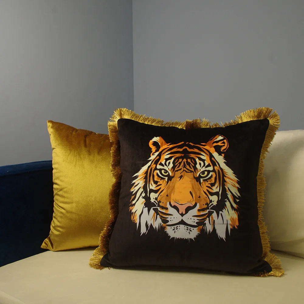 Luxury Ins Tiger Head Pillow Cover Gold Retro Velvet Cushion Cover for Home Decorative Pillows Sample Room Decor Sofa