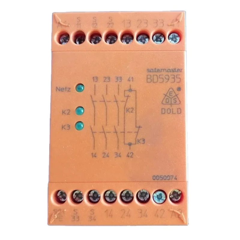 

BD Safety Relay BD5935.48/61 DC24V dc Safety Relay Dual Channel With 2 Safety Contacts Original