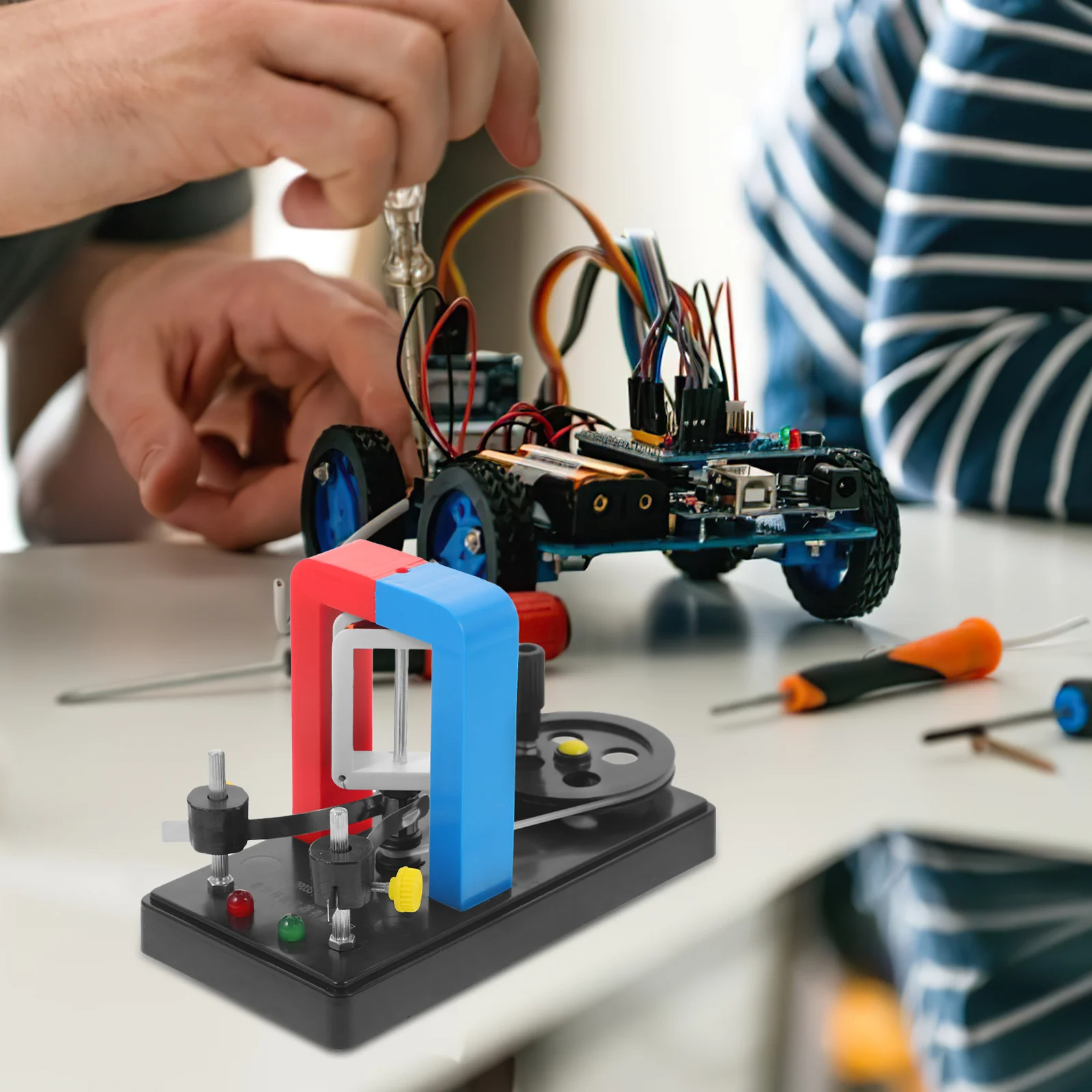 

Hand Generator Crank Electric DIY Dynamo Kit Kid Electricity for Science Demonstration