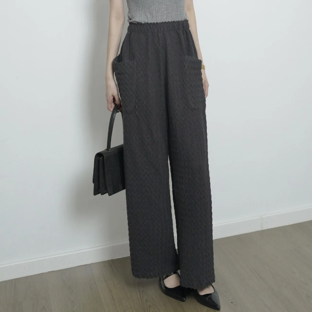 Miyake Pleated 2025 Autumn and Winter New Retro Thickened Pleated Trousers Women Loose Leisure Straight Wide Leg Trousers