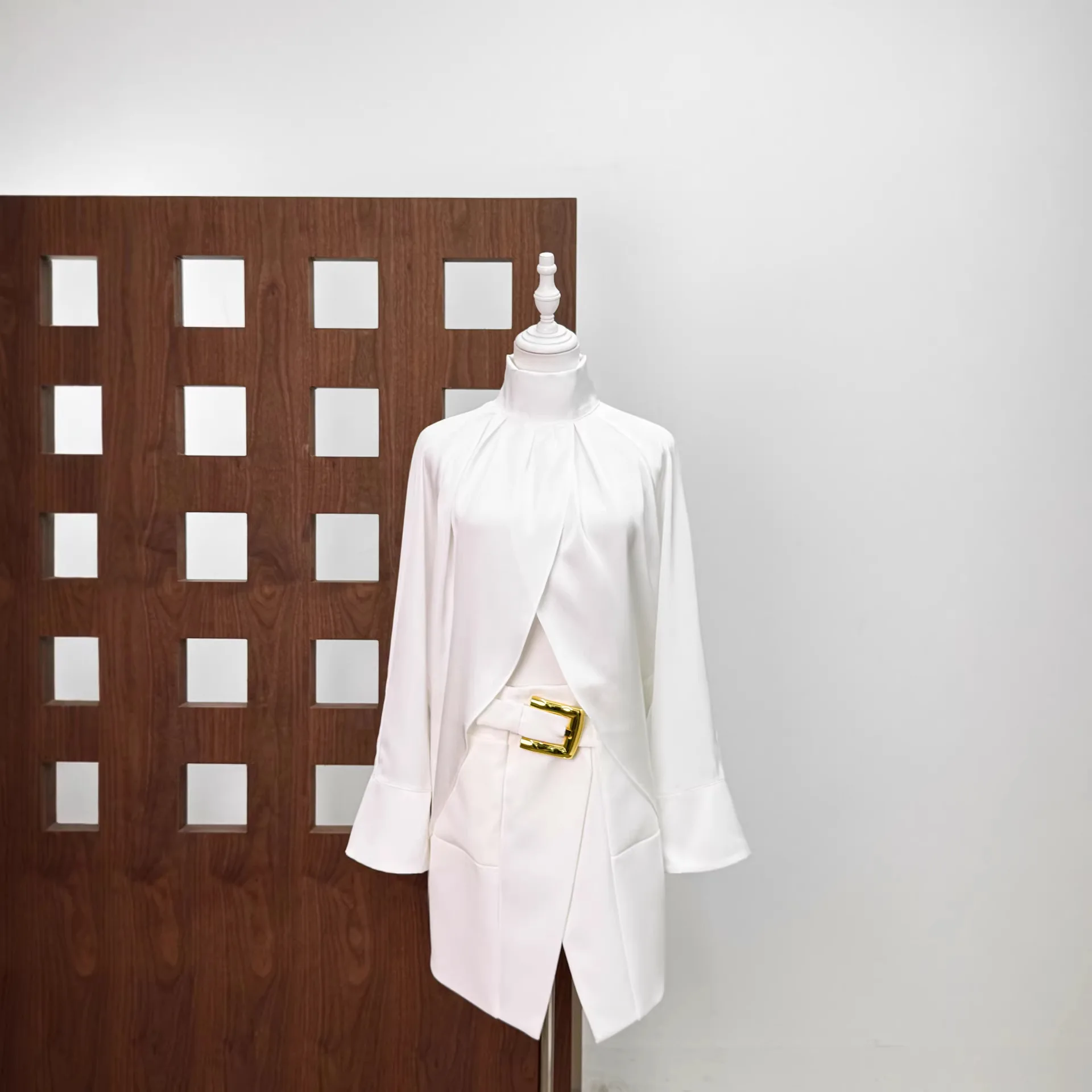 

Luxury White Satin High Neck Wrap Blouse & Asymmetric Skirt Set with Gold Buckle Belt, Elegant Evening Wear Two-Piece Outfi