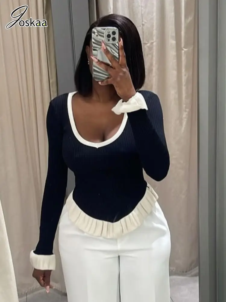 

Joskaa 2025 Fall Women's Striped Knit Top Fashion Color Block V-Neck Bell Sleeves Ruffle Hem Pullovers Outerwear Streetwear