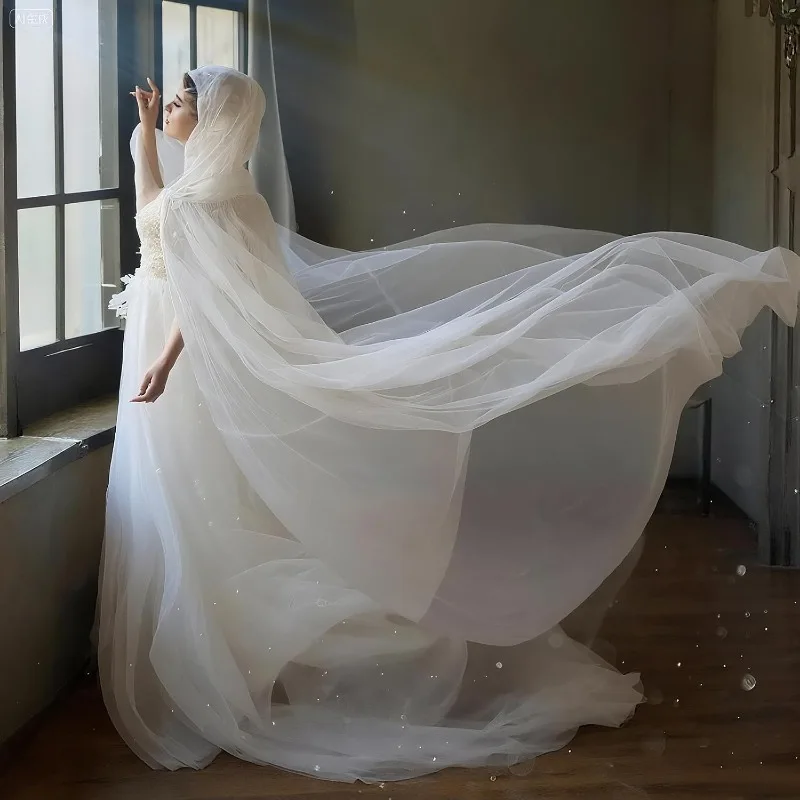 

Ele Simple Wedding Dr Outerwear Hooded Veil Robe Long Tailed for Brides High End Feeling Polyester Material