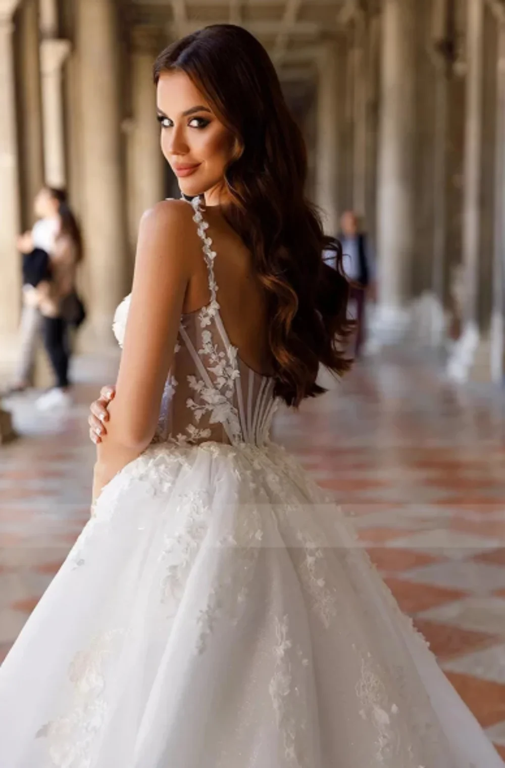 2024 New Elegant Sexy Off Shoulder Sleeveless Fluffy Princess Style Mopping Wedding Dresses  A-Line White Bridal Gowns فساتين سه