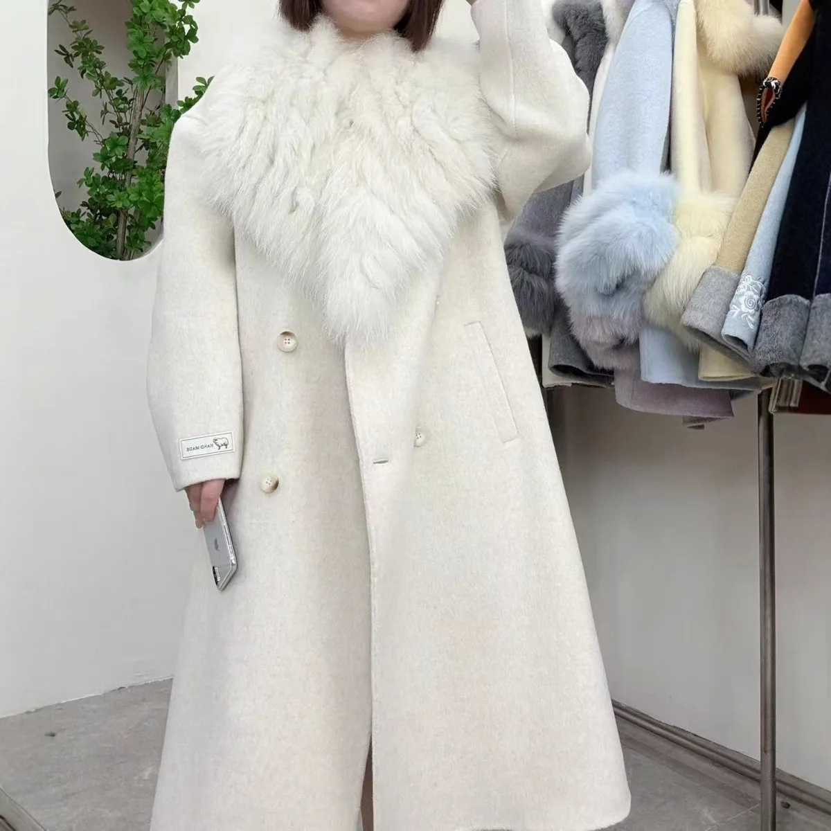 เสื้อโค้ทผ้าขนสัตว์ผสมแคชเมียร์สองด้านสำหรับผู้หญิง BJTZ 2025 แต่งขอบด้วยขนสุนัขจิ้งจอก เสื้อคลุมทรงเทรนช์สุดหรูสำหรับฤดูใบไม้ร่วงและฤดูหนาว ให้ความอบอุ่นอย่างมีระดับ