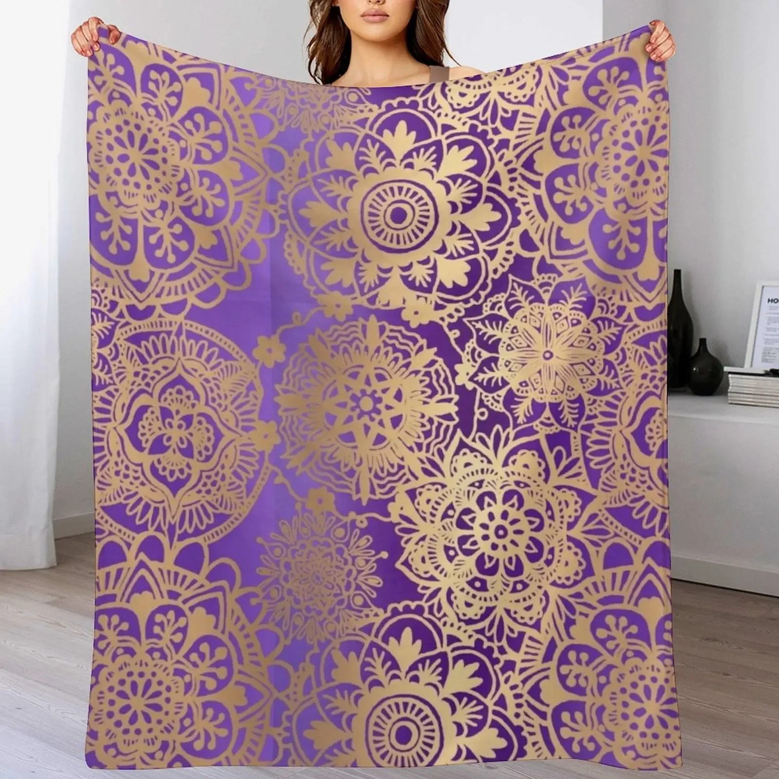 Purple and Gold Mandala Pattern Throw Blanket Warm Accent Blanket for Living Room Decoration