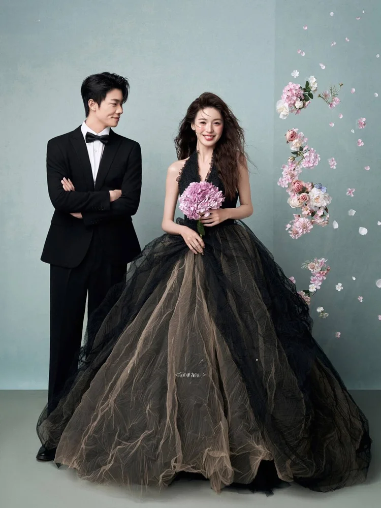 

2026 New Vintage Studio Indoor Simple Black Wedding Dress Photography Clothing High-End Feel Small Audience Elegant Style
