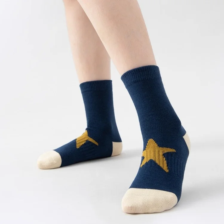 5 Paar Frühlingssocken für Kinder, Baumwollsocken, mittelhohe Socken, gestreift, mit Buchstabenmuster, sportliche Kindersocken, Jungensocken – Detail 3