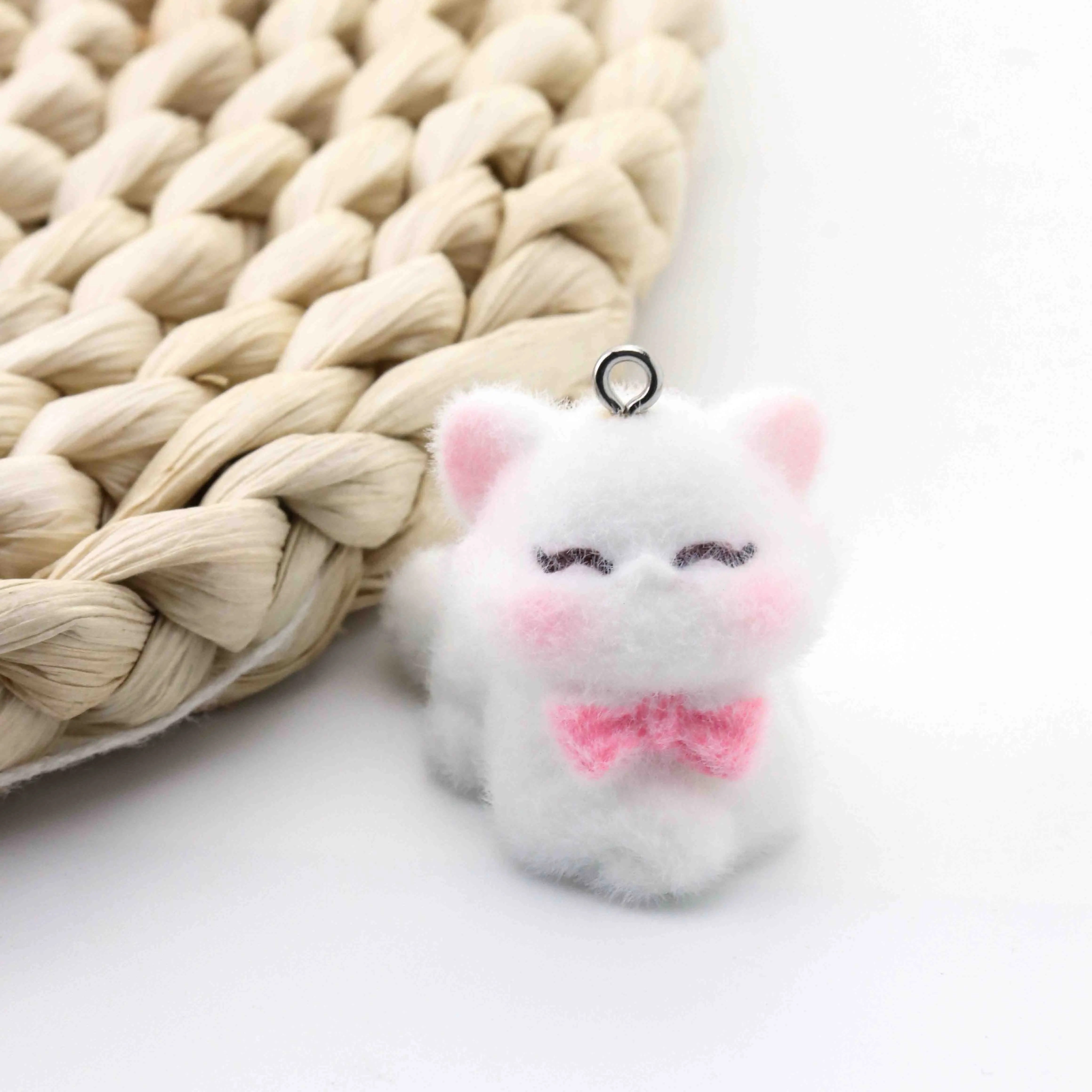 

10pcs Resin Flocking Squinting Cat Can Be Used To Decorate Mobile Phone DIY bag Small Pendant Ornaments Accessories