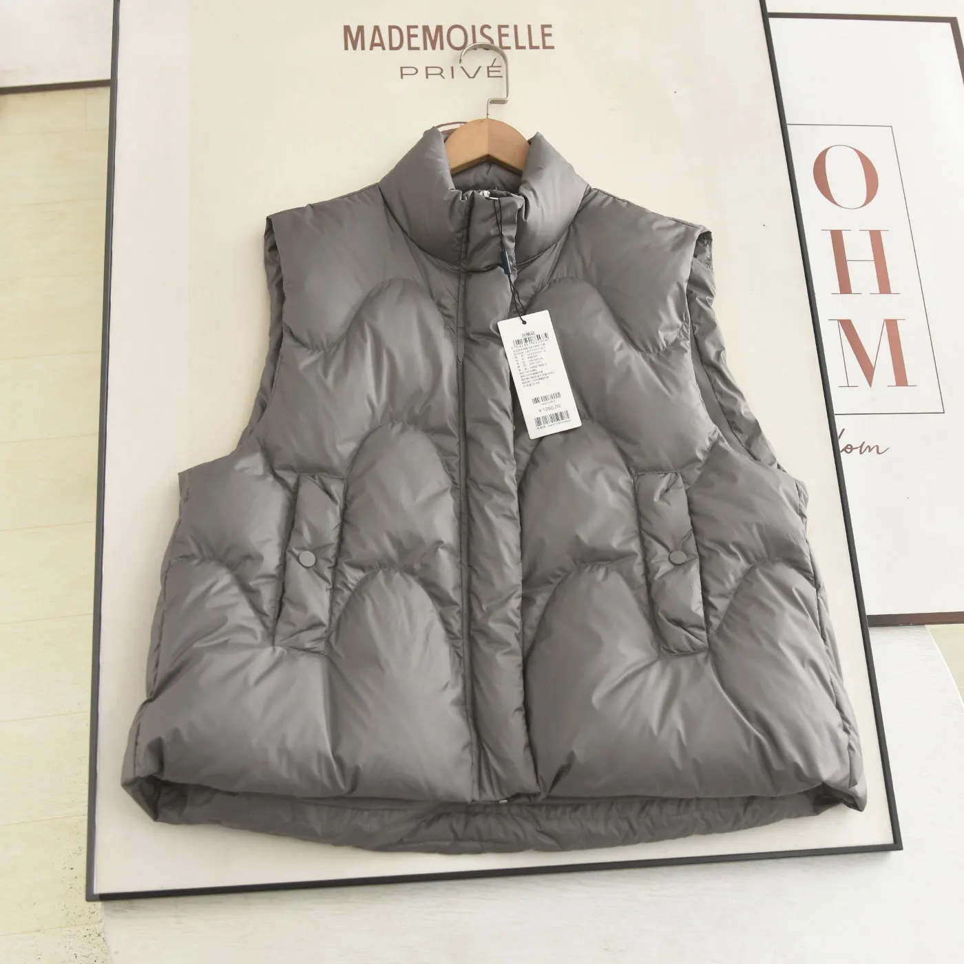 

Серия Poetry 2025: Новая зимняя утепленная жилетка Svel для женщин, универсальная верхняя одежда для города, с воротником-стойкой, стройнящая фигуру